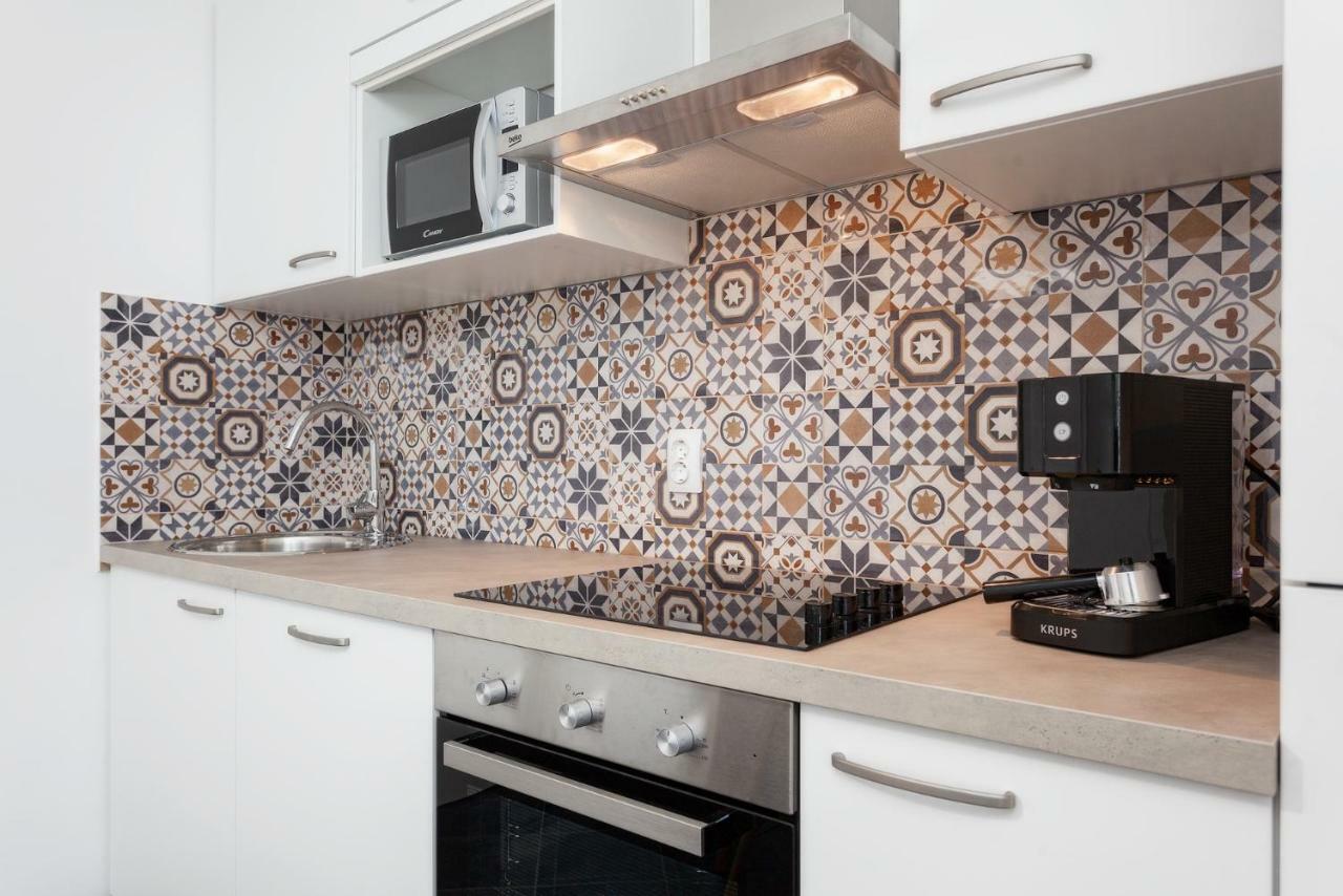 Apartman Bura セニ エクステリア 写真